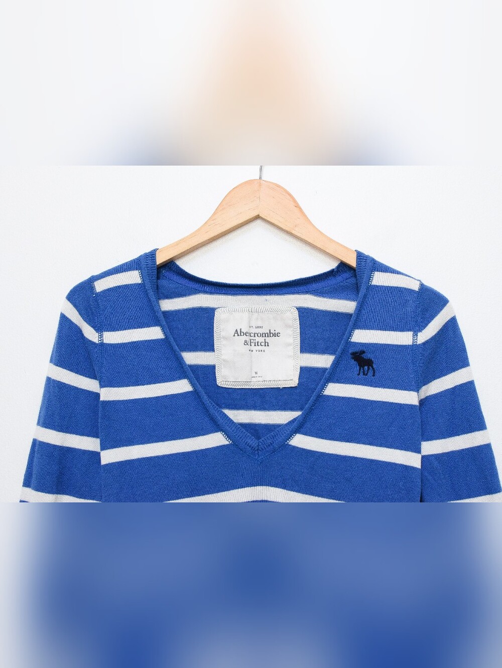 Vintage Y2K Abercrombie & Fitch Striped V-Neck Shirt Sweater Size M - Picture 3 of 9